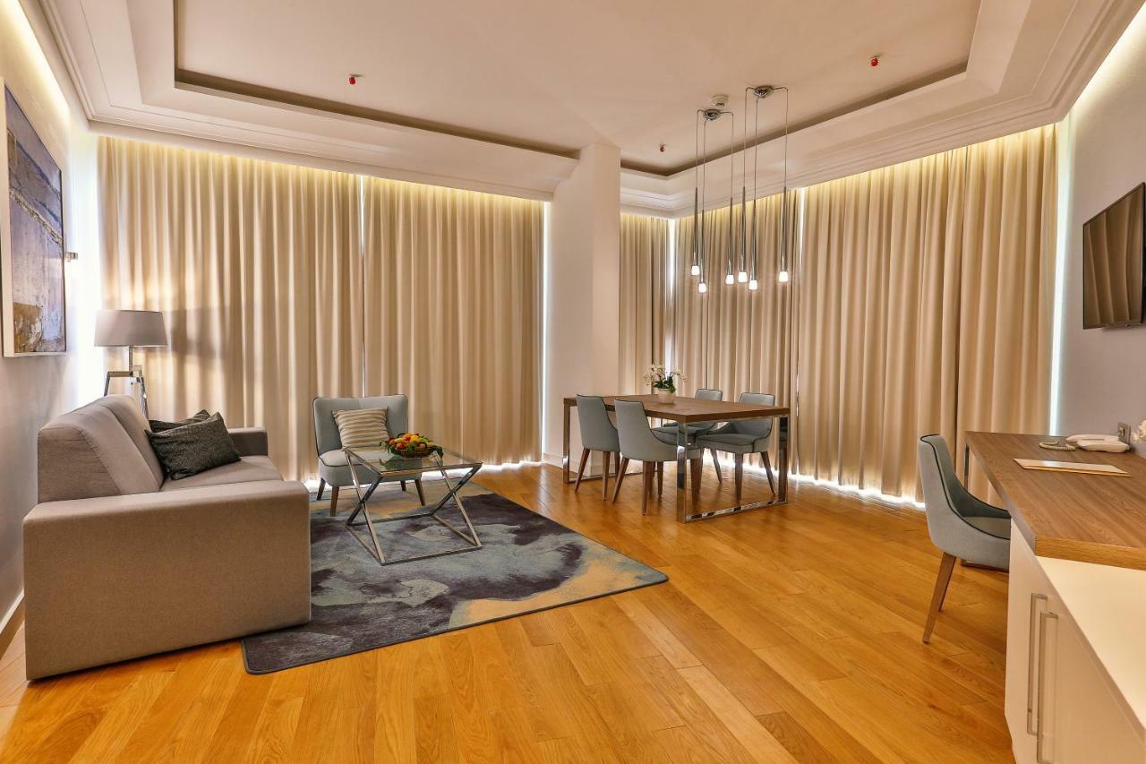 Hotel Rivijera Petrovac Buitenkant foto